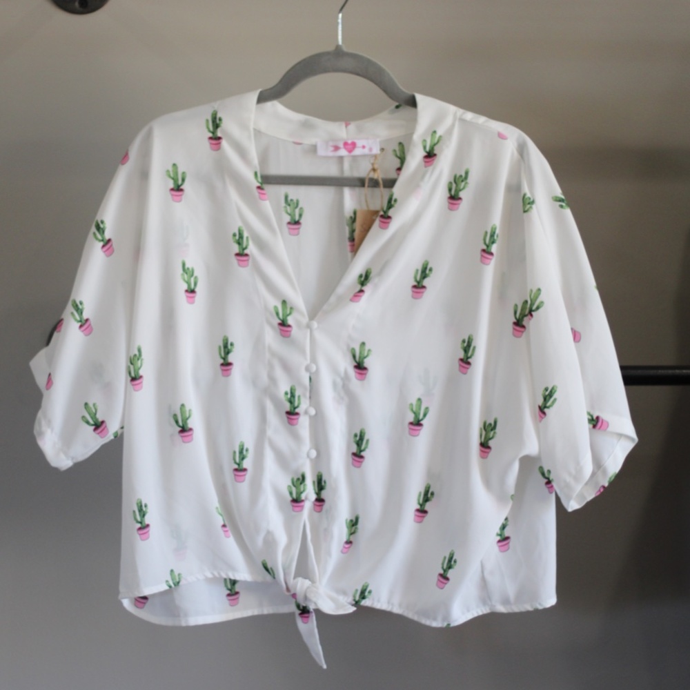 Buddy love tie front cactus blouse, size small
